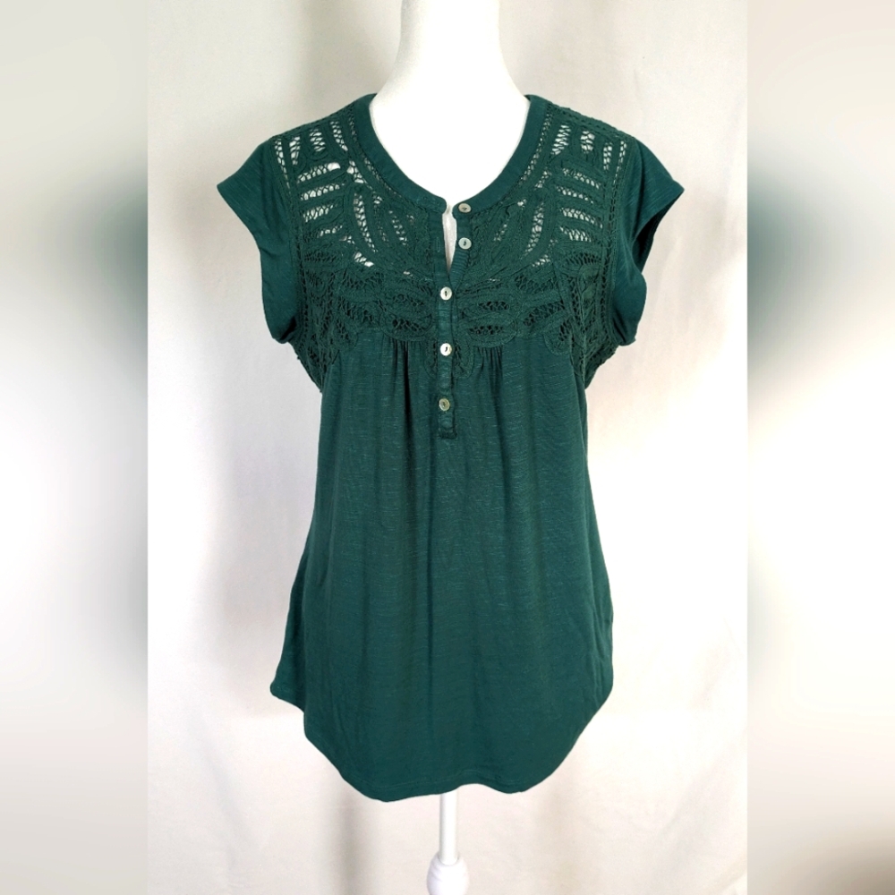 Daniel Rainn crochet detail top